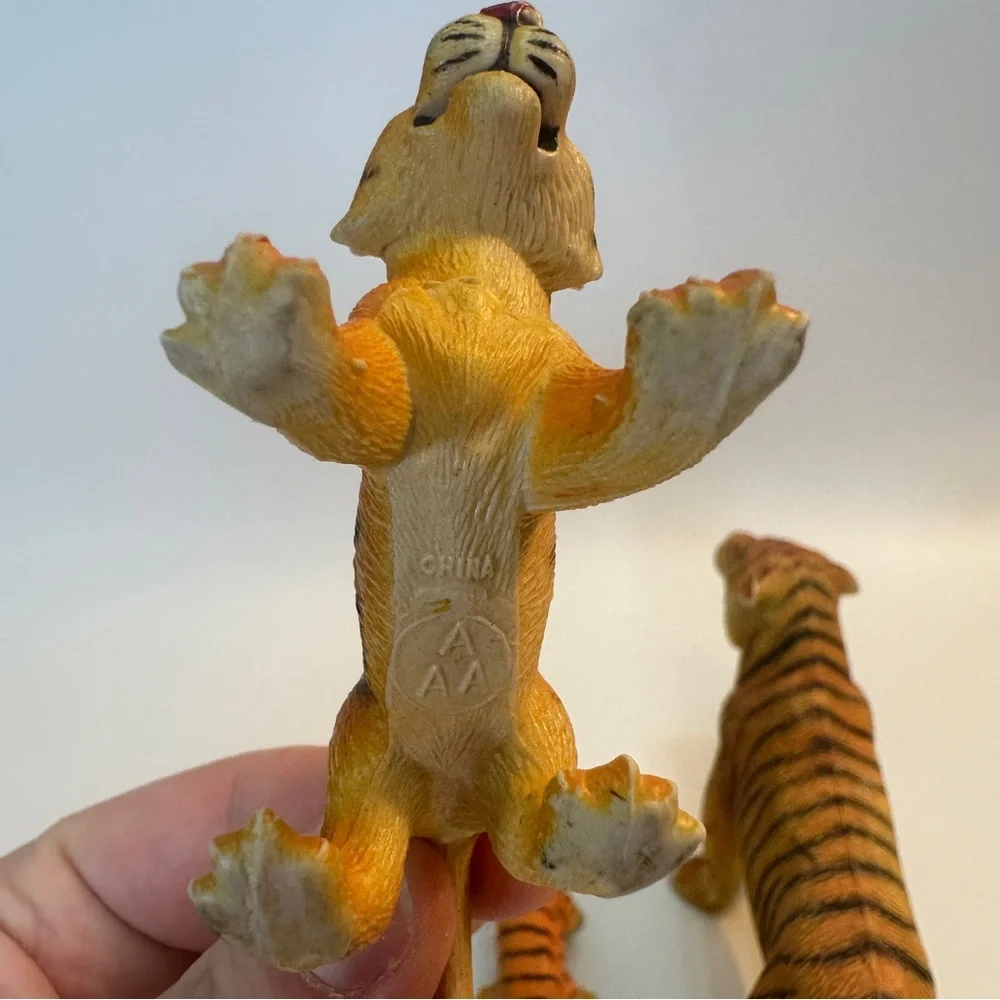 VTG AAA Set of 3 Tigers Mom and Babies Rubber Animals‎ Figurines